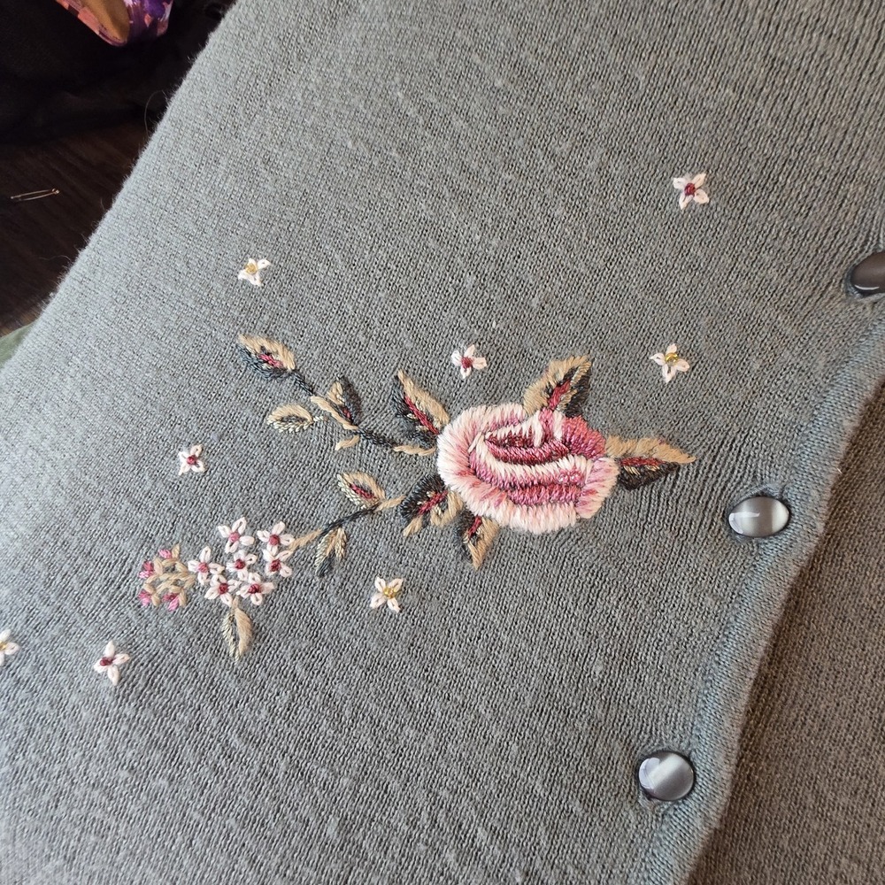 Vintage 90s Koret Floral Embroidert Sweater Vest Women M Green Pink Boho Cottage - Picture 3 of 12